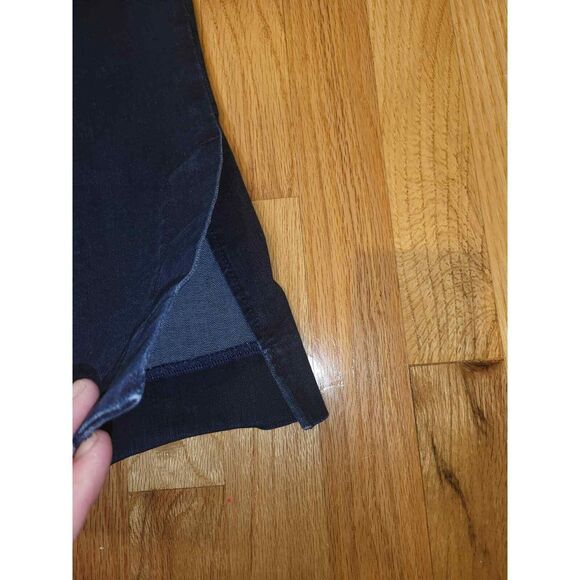 Maurices Mid Rise Flare Jeans Size 12R - Picture 2 of 4